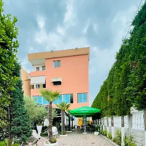 Appartement Bajovah & Restaurant Tirana